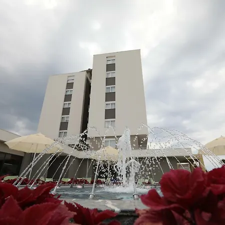 Sherwood Suites Tatil Evi